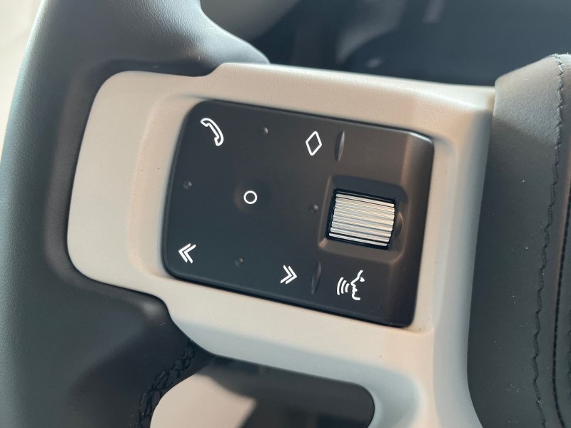  LAND ROVER DEFENDER 3.0 D350 X-Dynamic HSE 110 5dr Auto 3561588