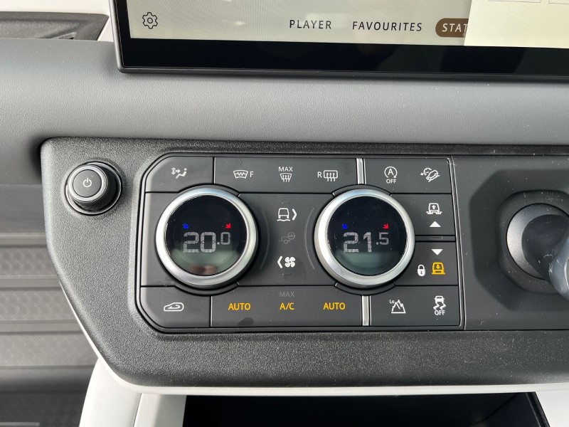  LAND ROVER DEFENDER 3.0 D350 X-Dynamic HSE 110 5dr Auto 3561596