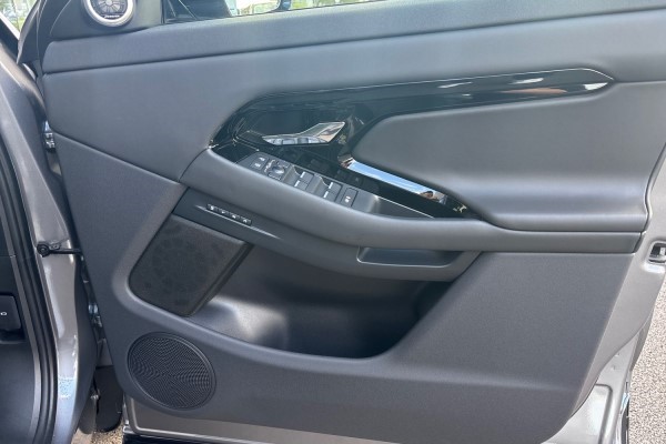  LAND ROVER RANGE ROVER EVOQUE 1.5 P270e Dynamic HSE 5dr Auto 3580644