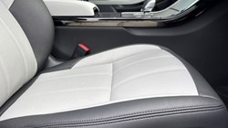 2024 (74) LAND ROVER RANGE ROVER EVOQUE 2.0 D200 Dynamic SE 5dr Auto 3553140