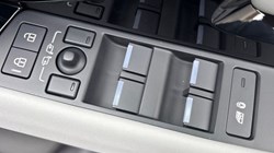 2024 (74) LAND ROVER RANGE ROVER EVOQUE 2.0 D200 Dynamic SE 5dr Auto 3553138