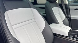 2024 (74) LAND ROVER RANGE ROVER EVOQUE 2.0 D200 Dynamic SE 5dr Auto 3553141