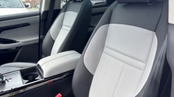 2024 (74) LAND ROVER RANGE ROVER EVOQUE 2.0 D200 Dynamic SE 5dr Auto 3553158