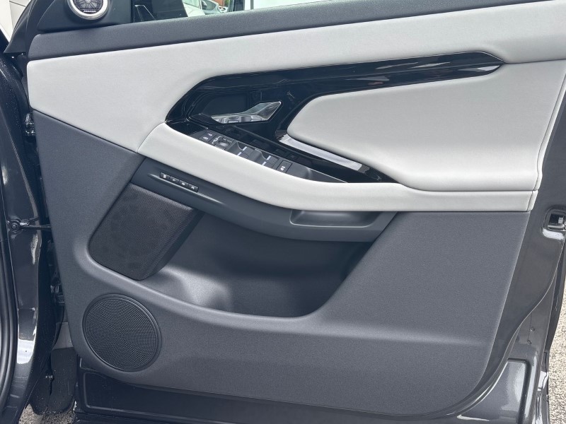 2024 (74) LAND ROVER RANGE ROVER EVOQUE 2.0 D200 Dynamic SE 5dr Auto 3553136