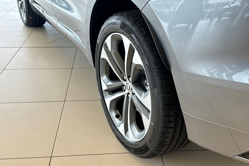 2024 (74) JAGUAR F-PACE 2.0 P400e R-Dynamic HSE Black 5dr Auto AWD 3541833