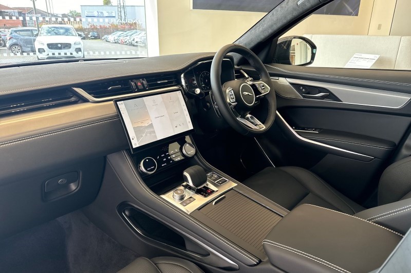 2024 (74) JAGUAR F-PACE 2.0 P400e R-Dynamic HSE Black 5dr Auto AWD 3541829