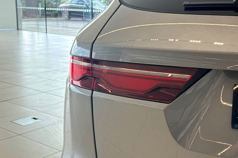 2024 (74) JAGUAR F-PACE 2.0 P400e R-Dynamic HSE Black 5dr Auto AWD 3541837