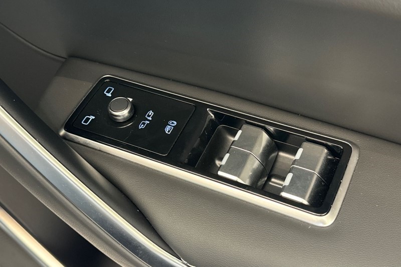 2024 (74) JAGUAR F-PACE 2.0 P400e R-Dynamic HSE Black 5dr Auto AWD 3541809