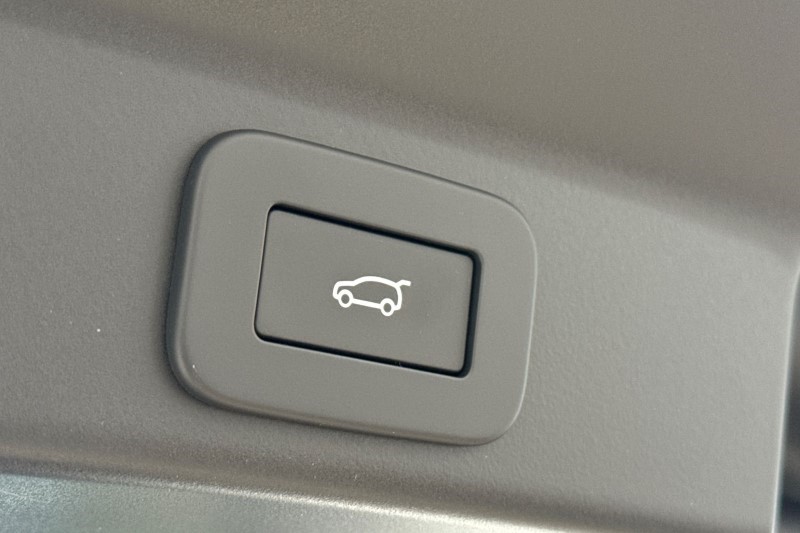 2024 (74) JAGUAR F-PACE 2.0 P400e R-Dynamic HSE Black 5dr Auto AWD 3541831