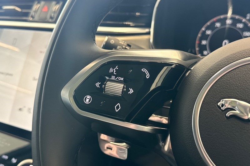 2024 (74) JAGUAR F-PACE 2.0 P400e R-Dynamic HSE Black 5dr Auto AWD 3541814