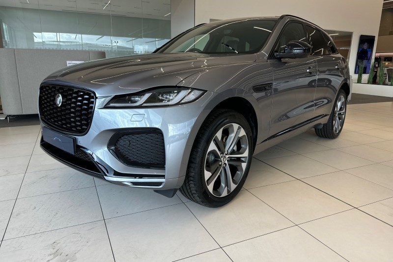2024 (74) JAGUAR F-PACE 2.0 P400e R-Dynamic HSE Black 5dr Auto AWD 3541836