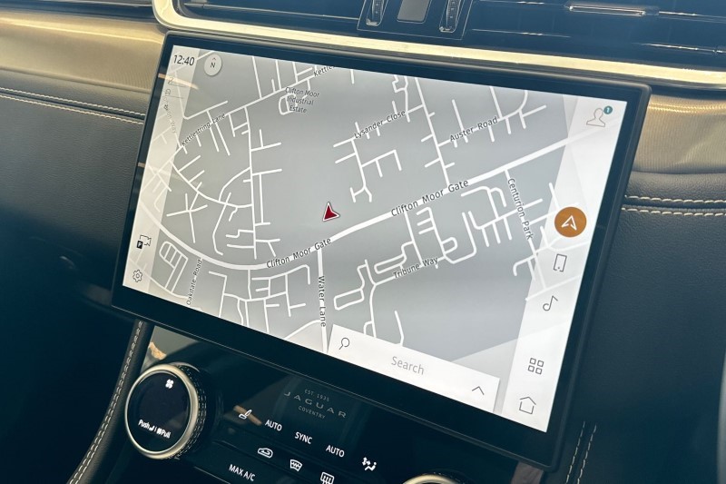 2024 (74) JAGUAR F-PACE 2.0 P400e R-Dynamic HSE Black 5dr Auto AWD 3541818