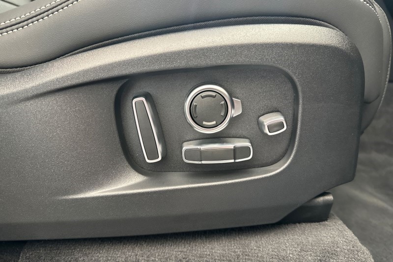 2024 (74) JAGUAR F-PACE 2.0 P400e R-Dynamic HSE Black 5dr Auto AWD 3541810