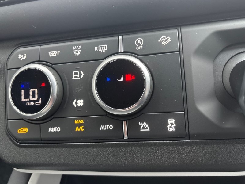  LAND ROVER DEFENDER 3.0 D250 X-Dynamic SE 90 3dr Auto 3551155