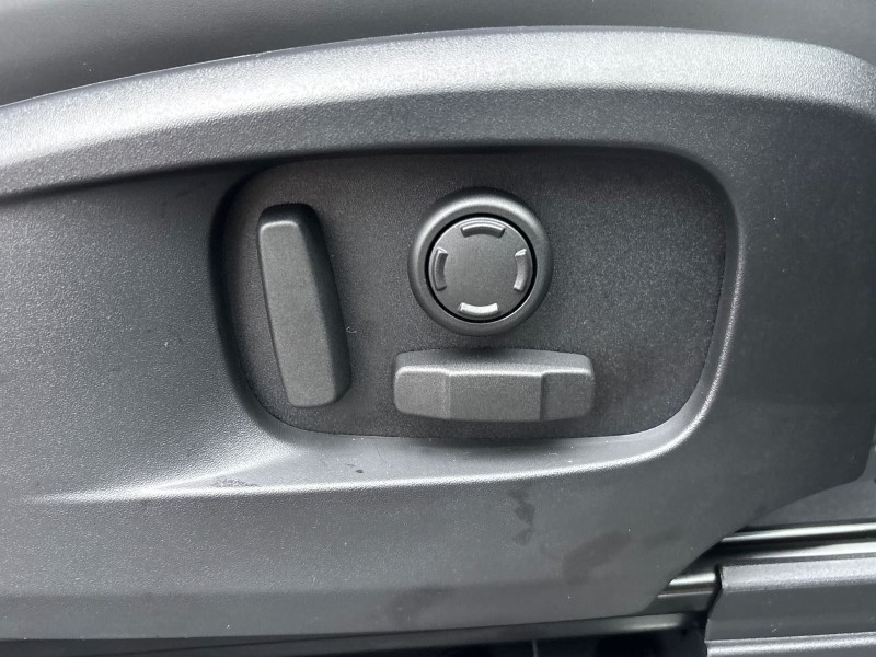  LAND ROVER DEFENDER 3.0 D250 X-Dynamic SE 90 3dr Auto 3551141