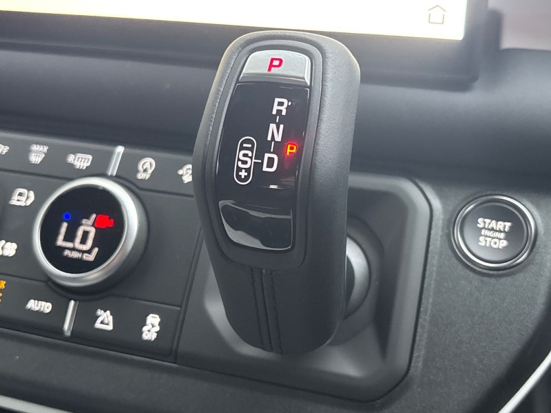  LAND ROVER DEFENDER 3.0 D250 X-Dynamic SE 90 3dr Auto 3551157