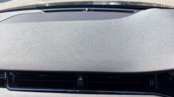 LAND ROVER RANGE ROVER EVOQUE 1.5 P270e Edition 5dr Auto 4059062