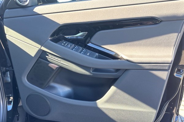  LAND ROVER RANGE ROVER EVOQUE 1.5 P270e Edition 5dr Auto 4059053