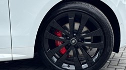 LAND ROVER RANGE ROVER SPORT 3.0 D300 Dynamic SE 5dr Auto 4473073