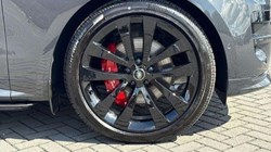 LAND ROVER RANGE ROVER SPORT 3.0 D300 Dynamic SE 5dr Auto 4850803