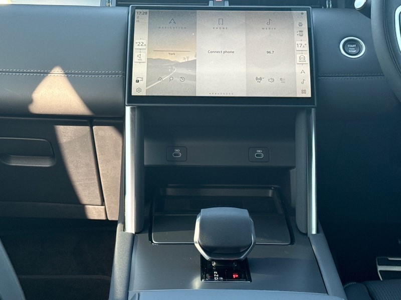  LAND ROVER DISCOVERY SPORT 2.0 D200 Dynamic HSE 5dr Auto [5 Seat] 4460175