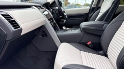 LAND ROVER DISCOVERY 3.0 D350 Metropolitan Edition 5dr Auto 4666125