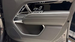 LAND ROVER RANGE ROVER 3.0 D300 Edition 4dr Auto 4834073