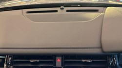 LAND ROVER RANGE ROVER VELAR 2.0 D200 MHEV Dynamic SE 5dr Auto 4920889