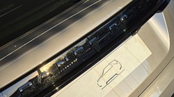 LAND ROVER RANGE ROVER VELAR 2.0 D200 MHEV Dynamic SE 5dr Auto 4920894