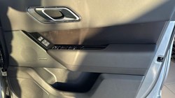 LAND ROVER RANGE ROVER VELAR 2.0 D200 MHEV Dynamic SE 5dr Auto 4920880