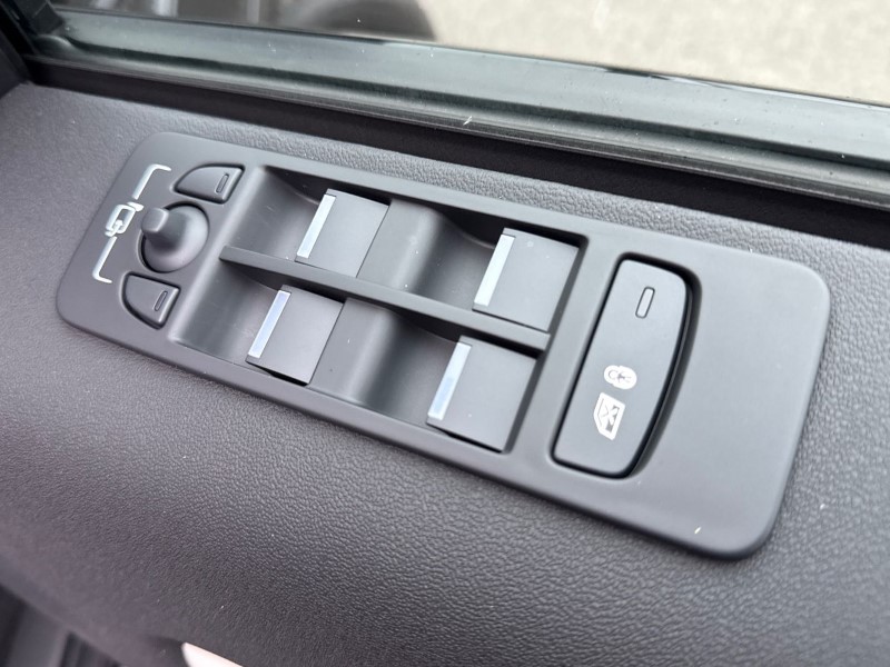  LAND ROVER DISCOVERY SPORT 2.0 D200 Landmark 5dr Auto [5 Seat] 5015668