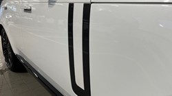 LAND ROVER RANGE ROVER 3.0 D300 SE 4dr Auto 4849306