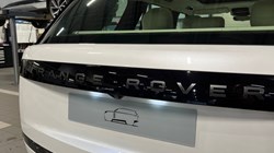 LAND ROVER RANGE ROVER 3.0 D300 SE 4dr Auto 4849331