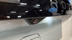 LAND ROVER RANGE ROVER 3.0 D300 SE 4dr Auto 4849327