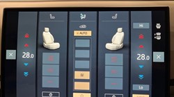 LAND ROVER RANGE ROVER 3.0 D300 SE 4dr Auto 4849320