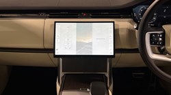 LAND ROVER RANGE ROVER 3.0 D300 SE 4dr Auto 4849300