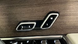 LAND ROVER RANGE ROVER 3.0 D300 SE 4dr Auto 4849311