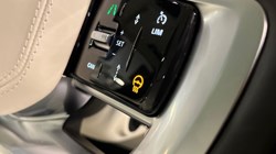 LAND ROVER RANGE ROVER 3.0 D300 SE 4dr Auto 4849314