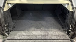 LAND ROVER RANGE ROVER 3.0 D300 SE 4dr Auto 4849296