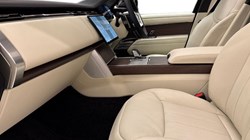 LAND ROVER RANGE ROVER 3.0 P460e SE 4dr Auto 4834086