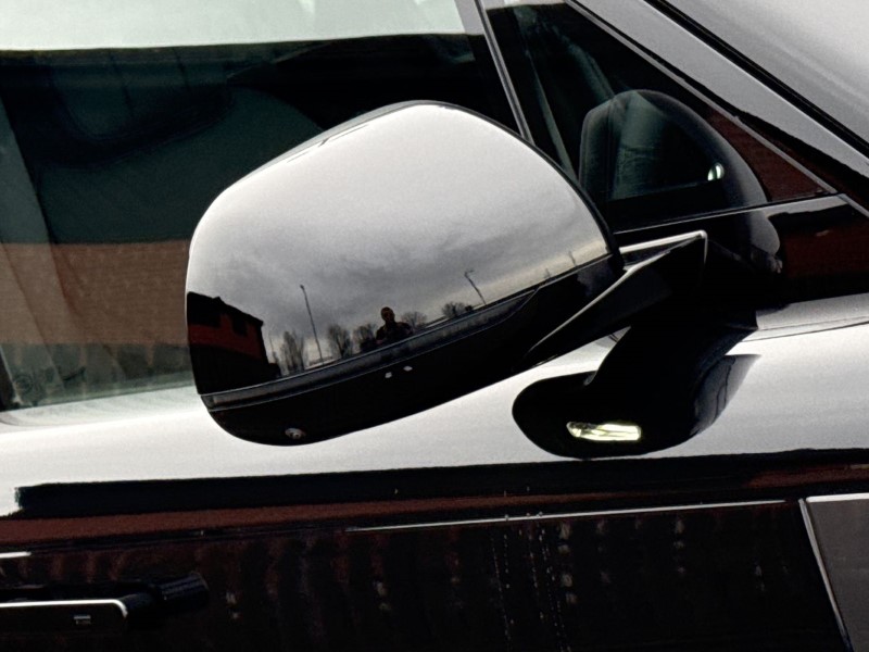  LAND ROVER RANGE ROVER 3.0 D300 SE 4dr Auto 4943623