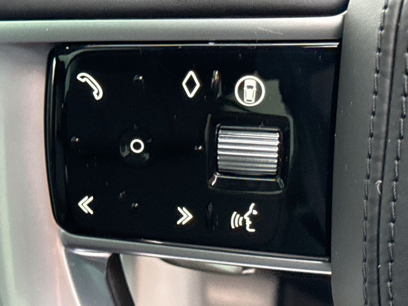  LAND ROVER RANGE ROVER 3.0 D300 SE 4dr Auto 4943608