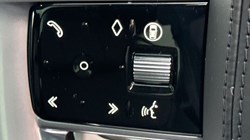 LAND ROVER RANGE ROVER 3.0 D300 SE 4dr Auto 4943608