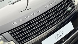 LAND ROVER RANGE ROVER 3.0 D300 SE 4dr Auto 4943616