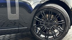 LAND ROVER RANGE ROVER 3.0 D300 SE 4dr Auto 4943622