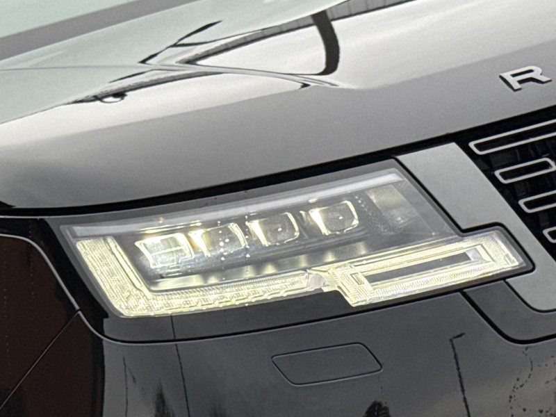  LAND ROVER RANGE ROVER 3.0 D300 SE 4dr Auto 4943598