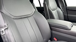 LAND ROVER RANGE ROVER 3.0 D300 SE 4dr Auto 4943607