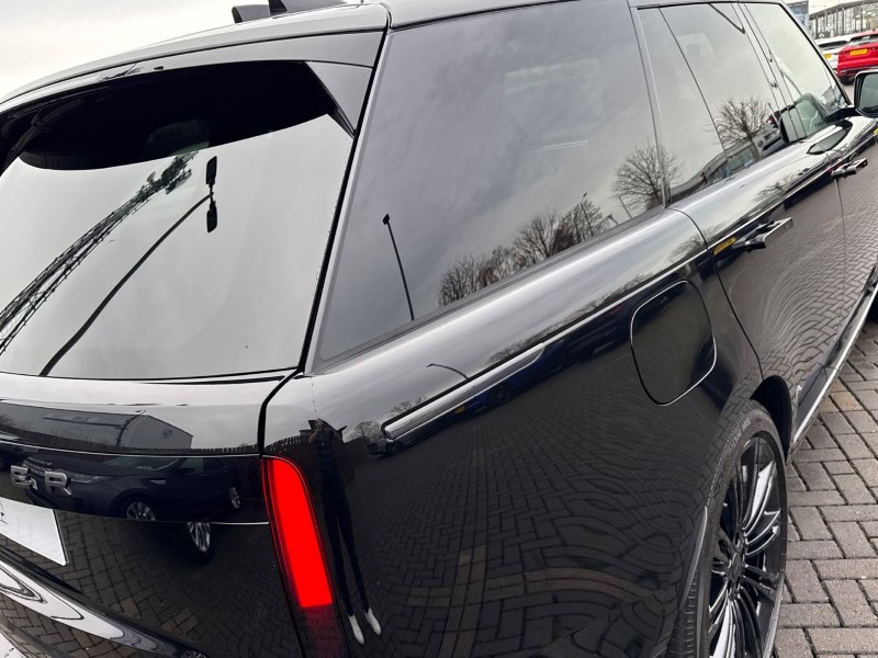  LAND ROVER RANGE ROVER 3.0 D300 SE 4dr Auto 4943624