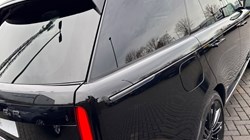 LAND ROVER RANGE ROVER 3.0 D300 SE 4dr Auto 4943624