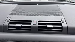 LAND ROVER DEFENDER 3.0 D350 X-Dynamic HSE 90 3dr Auto 4903276